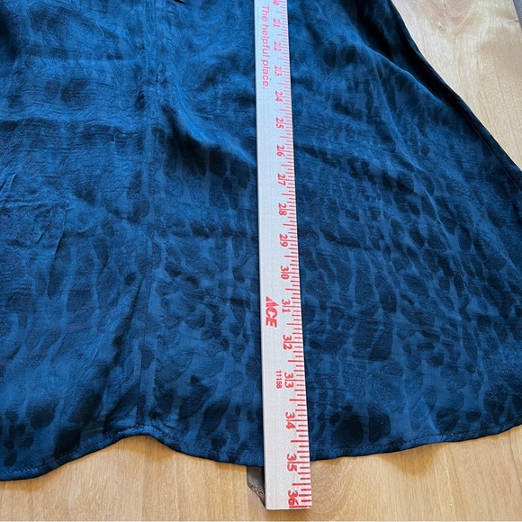 ❤️SOLD❤️ ZARA DRESS VISCOSE DARK TEAL ANIMAL PRINT FIT & FLARE FLOWY SZ MED - Picture 6 of 12